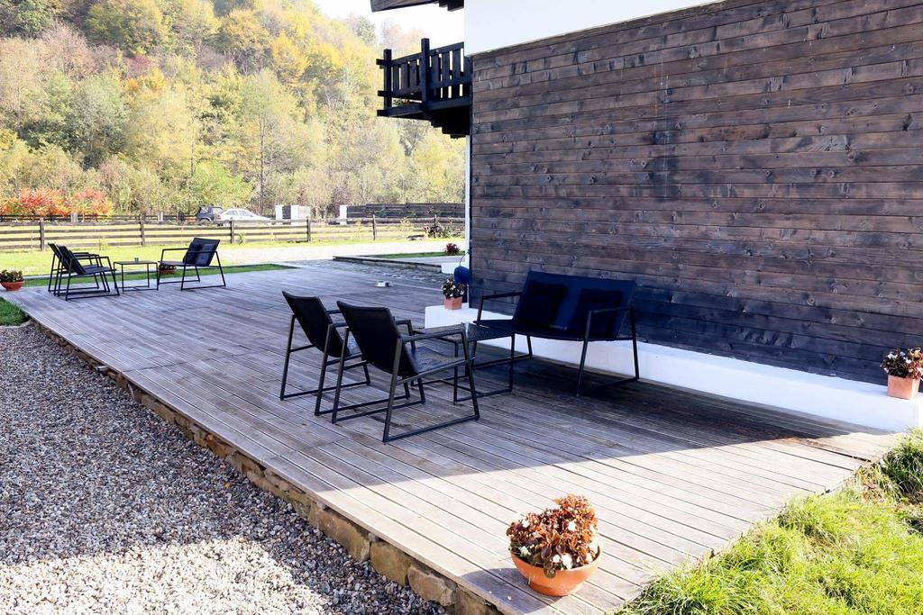 Landhaus Bed&Breakfast Vişeu de Sus Eksteriør bilde